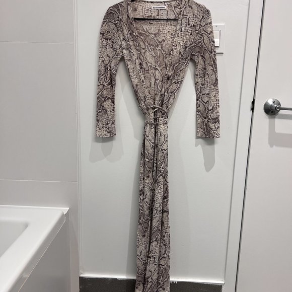 Reformation Jaz Dress - snake print dress - Picture 6 of 6